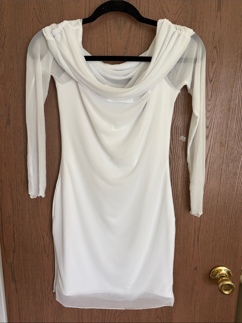 Elegant White Off-Shoulder Drape Sleeve Dress